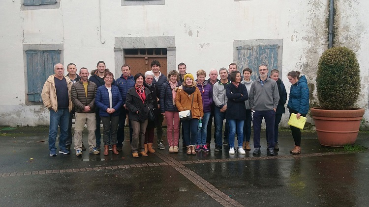 Barkoxe sekülan beno haboro bizi!!